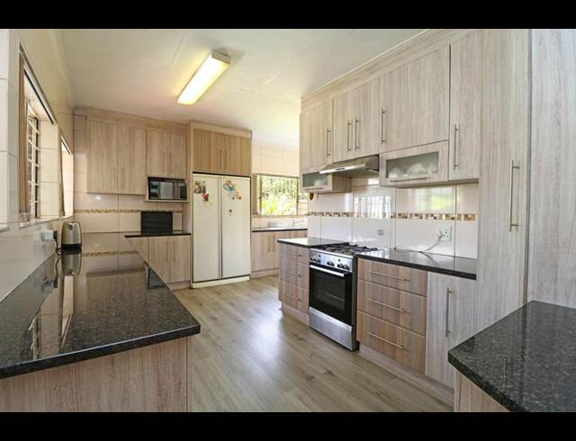 4 BEDROOM HOUSE FOR SALE IN DISCOVERY